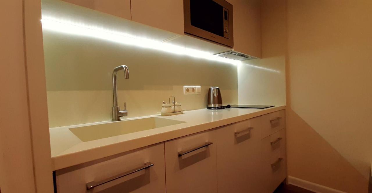 Alliance Palace Sea View Apartment Батуми Екстериор снимка