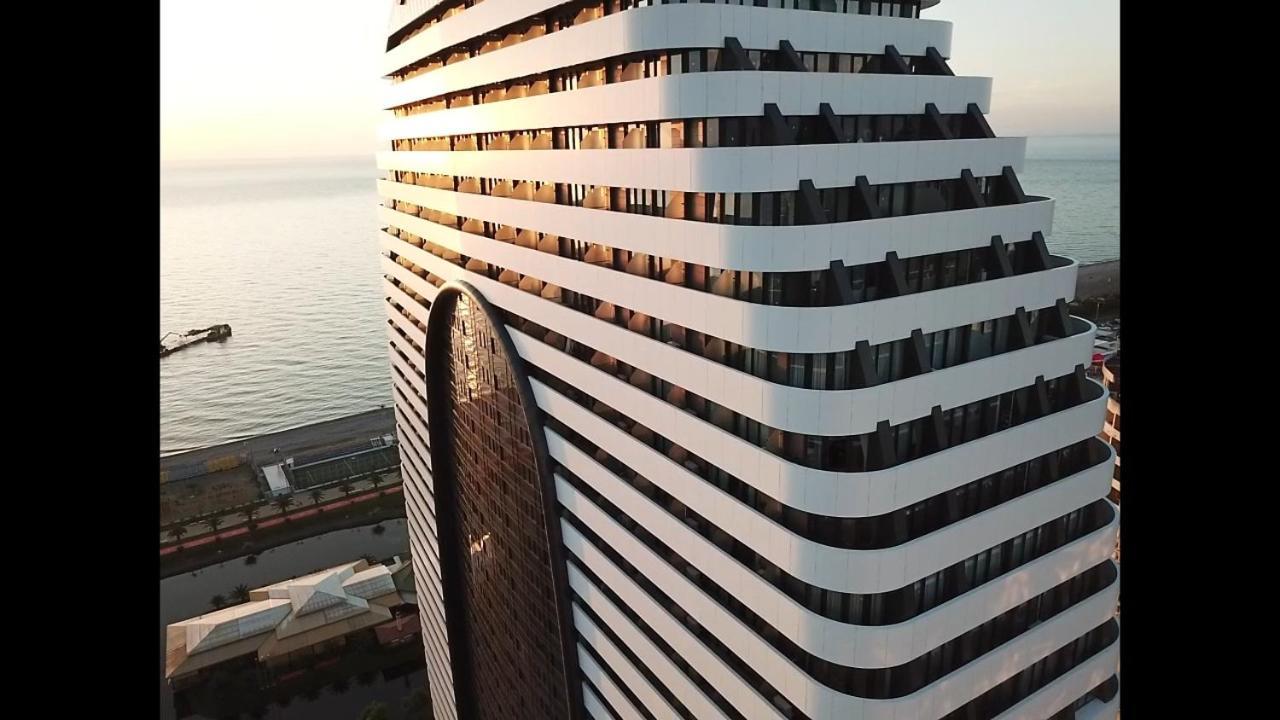 Alliance Palace Sea View Apartment Батуми Екстериор снимка
